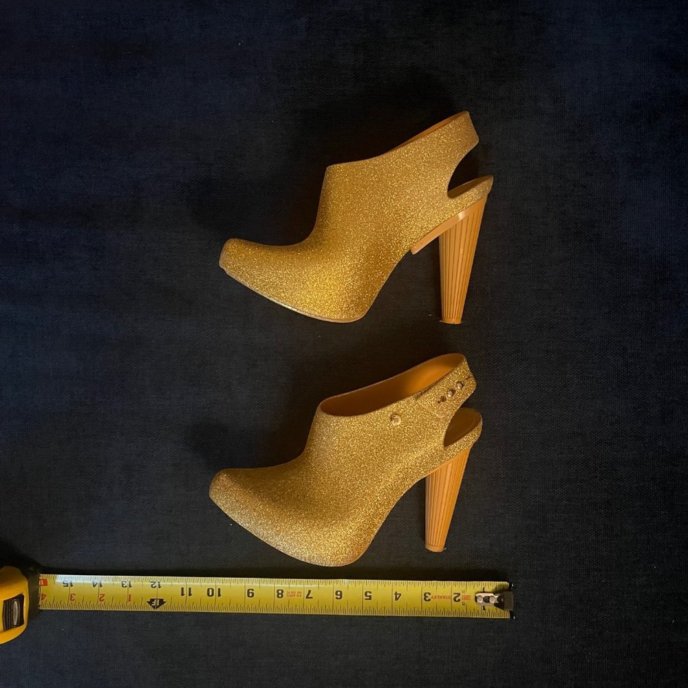 Melissa, U.S. Size 7 European Size 38, Gold